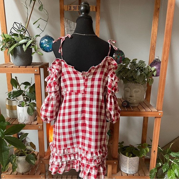 NWOT Boohoo red/white Gingham off shoulder Dress - Picture 5 of 9